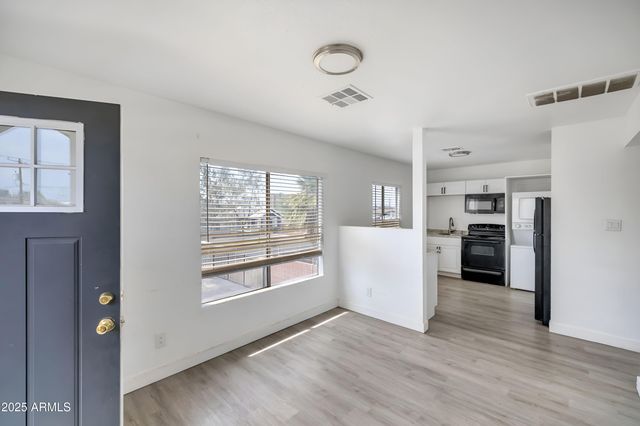 1330 W FILLMORE Street, Phoenix, AZ 85007