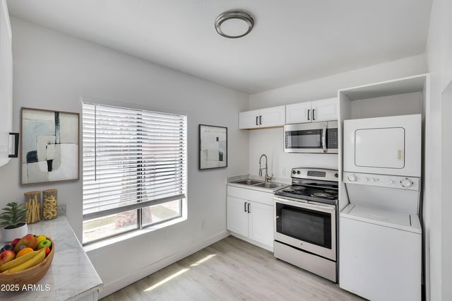 1330 W FILLMORE Street, Phoenix, AZ 85007
