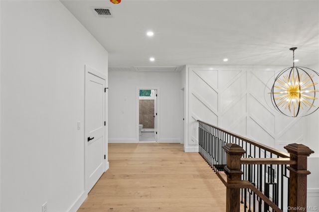 182 Friends Lane, Westbury, NY 11590