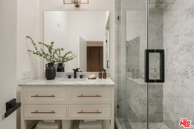 343 N Alfred Street, Los Angeles, CA 90048