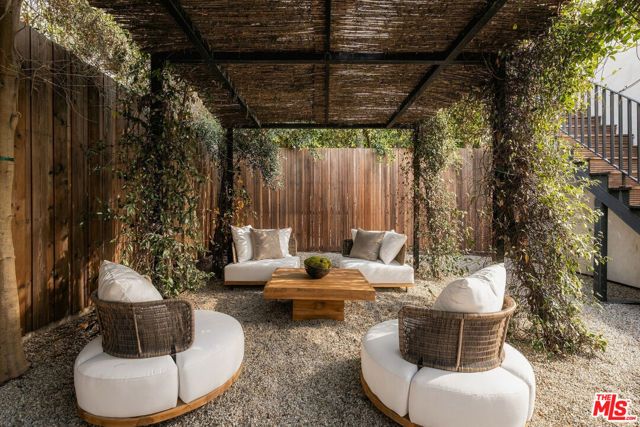 343 N Alfred Street, Los Angeles, CA 90048