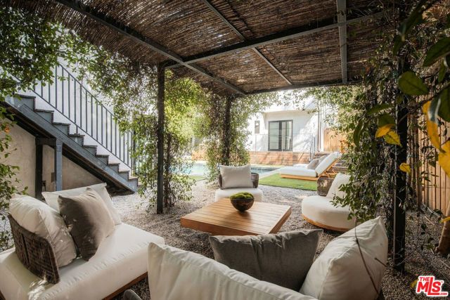 343 N Alfred Street, Los Angeles, CA 90048