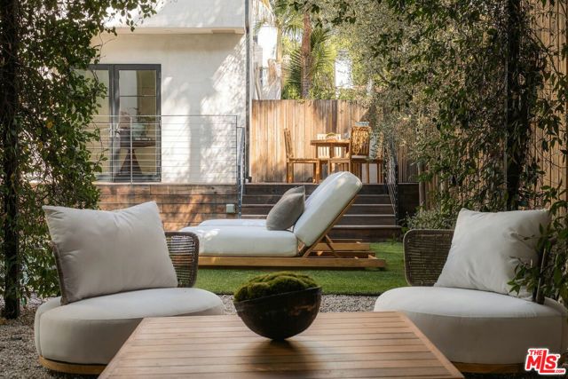 343 N Alfred Street, Los Angeles, CA 90048