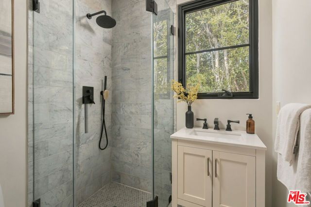 343 N Alfred Street, Los Angeles, CA 90048