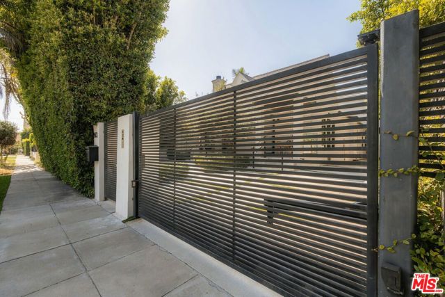 343 N Alfred Street, Los Angeles, CA 90048