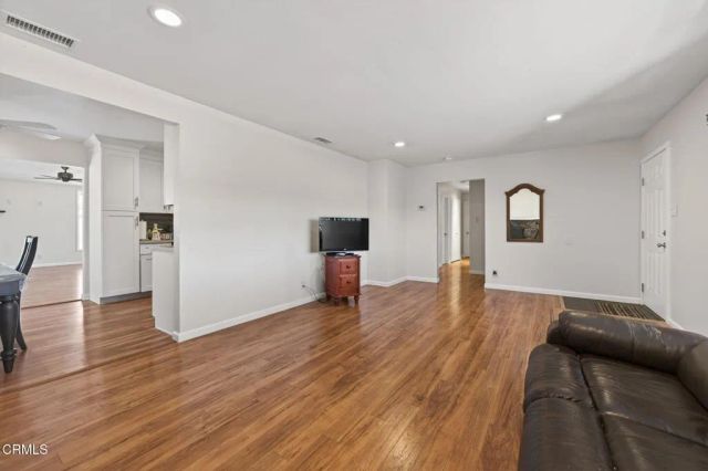 4029 S B Street, Oxnard, CA 93033