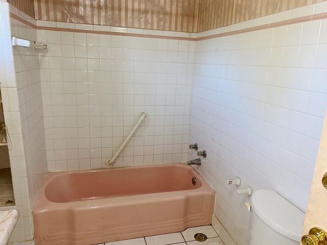 2048 Roosevelt Place, Gary, IN 46404