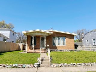 2048 Roosevelt Place, Gary, IN 46404