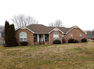 232 Favre Cir, Winchester, TN 37398
