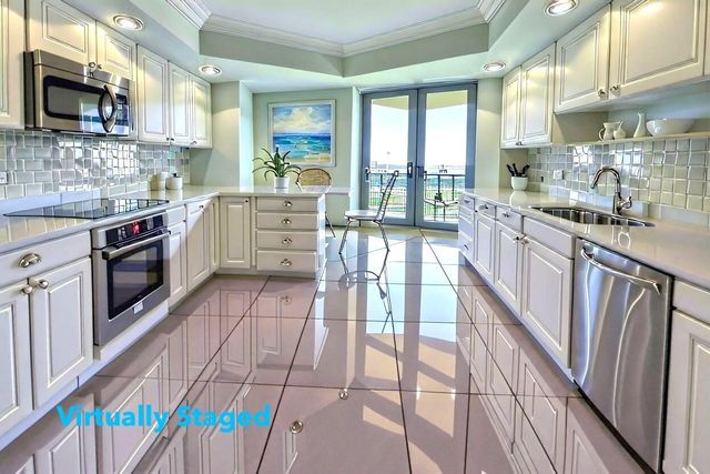 3322 Casseekey Island Road 504, Jupiter, FL 33477