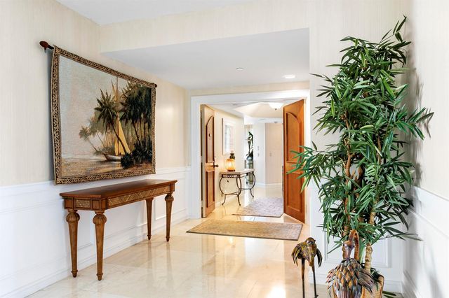 3322 Casseekey Island Road 504, Jupiter, FL 33477