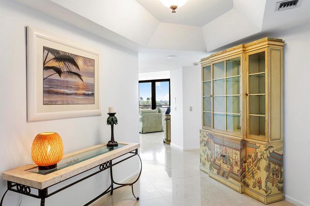 3322 Casseekey Island Road 504, Jupiter, FL 33477