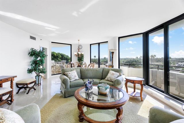 3322 Casseekey Island Road 504, Jupiter, FL 33477