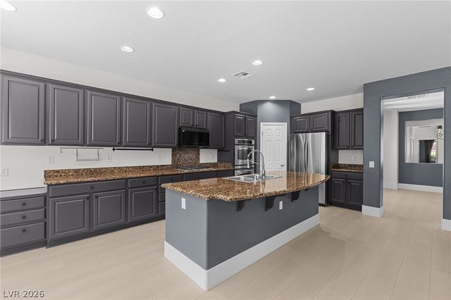 8611 Kennedy Heights Court, Las Vegas, NV 89131