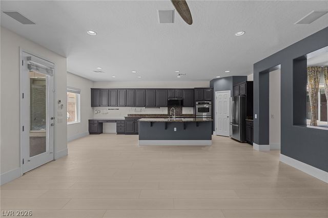 8611 Kennedy Heights Court, Las Vegas, NV 89131