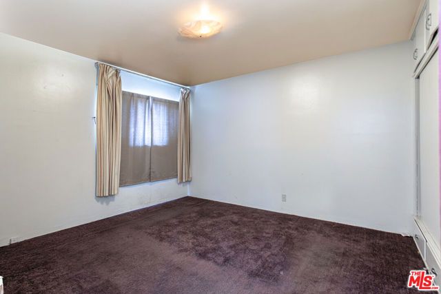 6124 S Victoria Avenue, Los Angeles, CA 90043