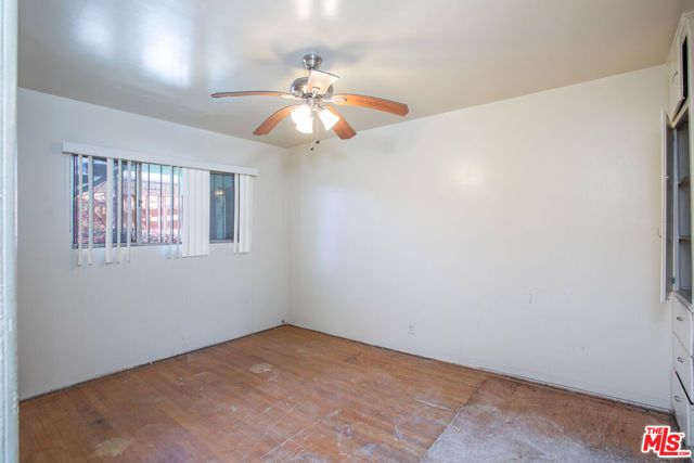 6124 S Victoria Avenue, Los Angeles, CA 90043