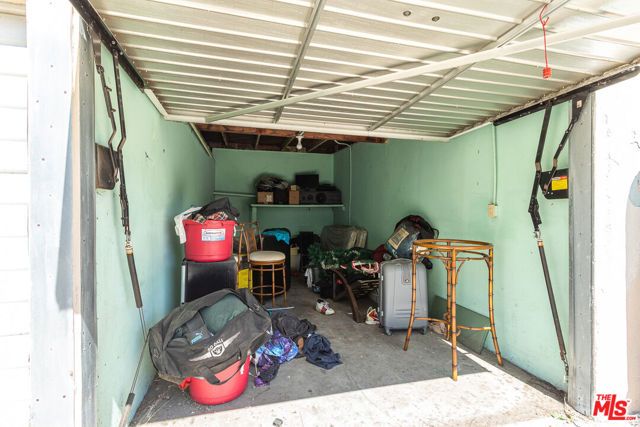 6124 S Victoria Avenue, Los Angeles, CA 90043