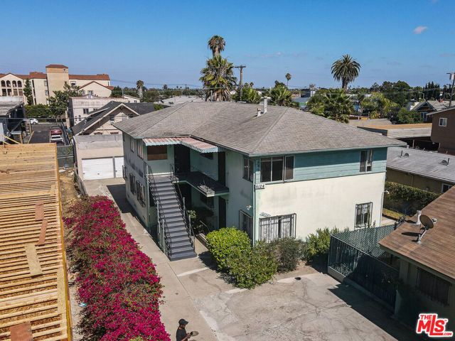 6124 S Victoria Avenue, Los Angeles, CA 90043