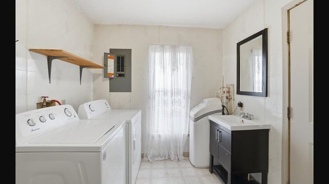 18934 Mudsock Road 18934 Mudsock Road, Wapakoneta, OH 45895