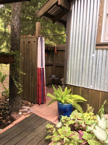 406 Tall Pines, Jefferson, TX 75657