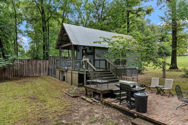 406 Tall Pines, Jefferson, TX 75657
