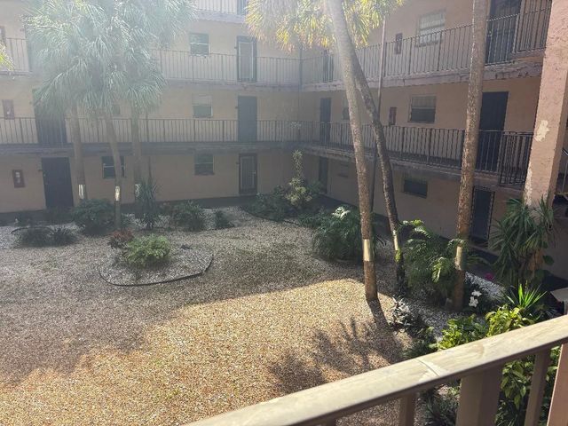 2840 Somerset Drive 206, Lauderdale Lakes, FL 33311