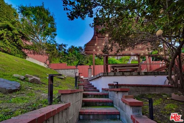 3540 Division Street, Los Angeles, CA 90065