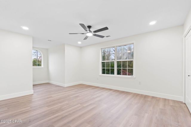 2415 Finch Circle, Chipley, FL 32428