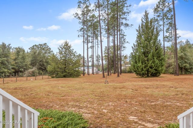 2415 Finch Circle, Chipley, FL 32428