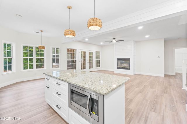 2415 Finch Circle, Chipley, FL 32428