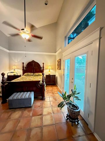 10310 Sugar Hill, Houston, TX 77042