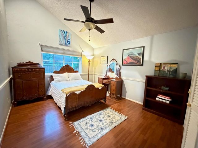 10310 Sugar Hill, Houston, TX 77042