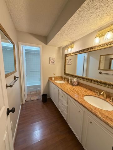 10310 Sugar Hill, Houston, TX 77042