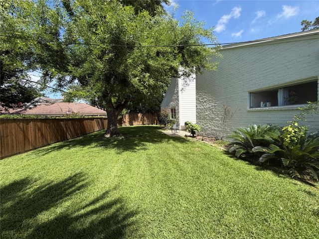 10310 Sugar Hill, Houston, TX 77042