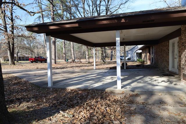 1903 Ginnett Road, White Hall, AR 71602