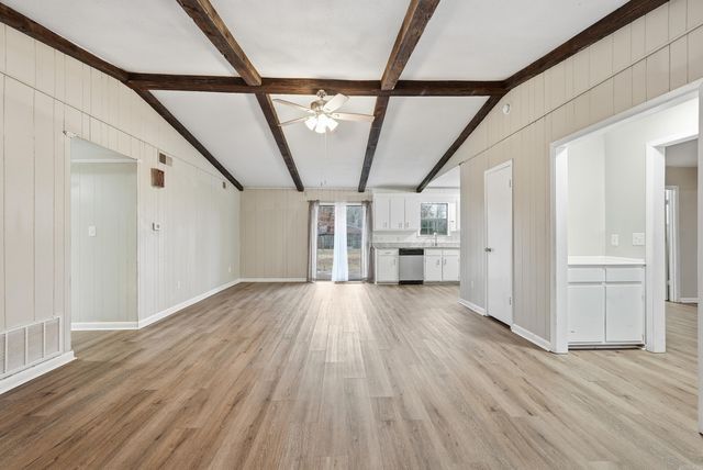 1903 Ginnett Road, White Hall, AR 71602