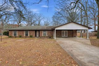 1903 Ginnett Road, White Hall, AR 71602