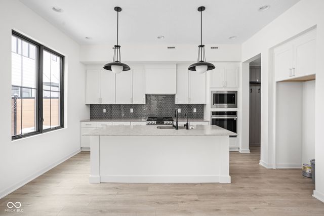 1676 Coach Drive, Westfield, IN 46074