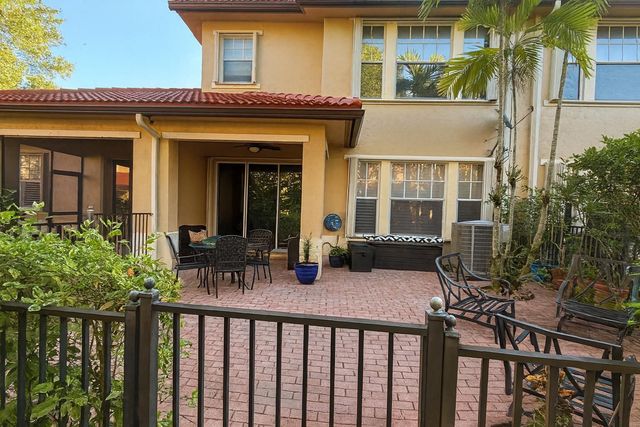 5712 NW 119th Terrace, Coral Springs, FL 33076