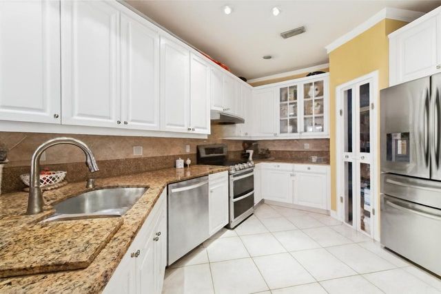 5712 NW 119th Terrace, Coral Springs, FL 33076