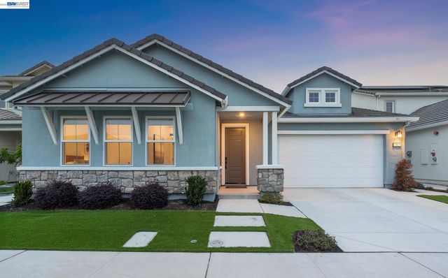 2827 Irish Meadow Way, Lathrop, CA 95330