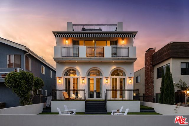 17 Privateer Street, Marina Del Rey, CA 90292