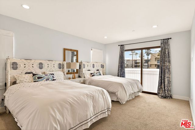 17 Privateer Street, Marina Del Rey, CA 90292