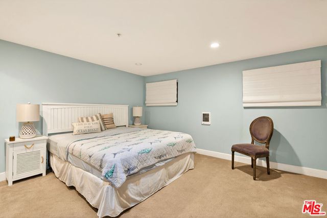 17 Privateer Street, Marina Del Rey, CA 90292