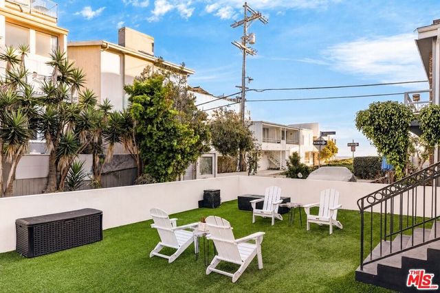 17 Privateer Street, Marina Del Rey, CA 90292