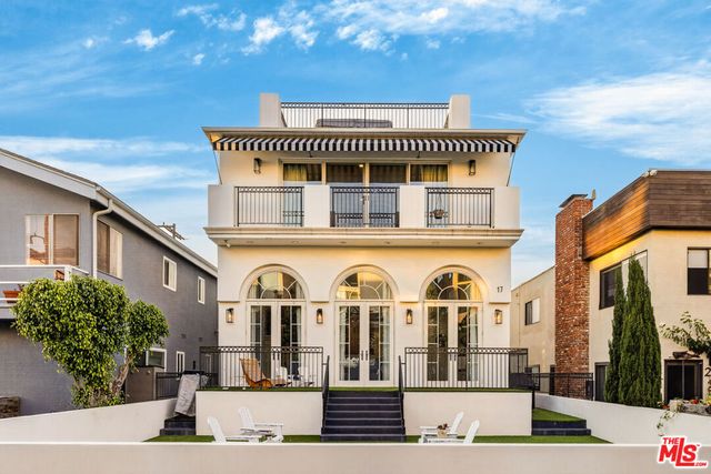 17 Privateer Street, Marina Del Rey, CA 90292