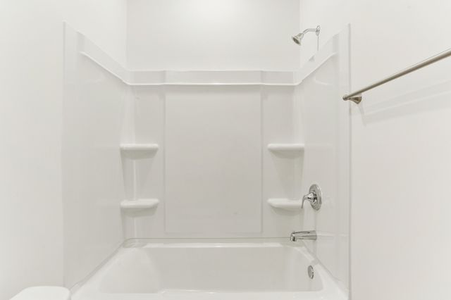 2348 Woodmeadow Dr, Clarksville, TN 37043