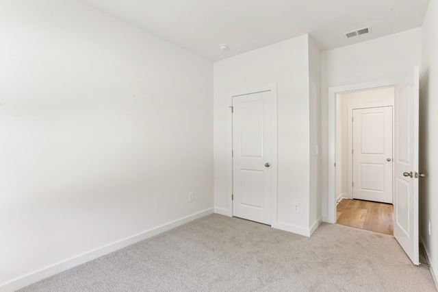 2348 Woodmeadow Dr, Clarksville, TN 37043