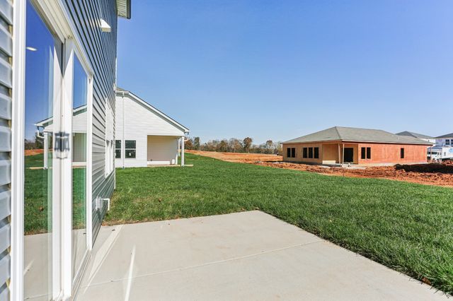 2348 Woodmeadow Dr, Clarksville, TN 37043